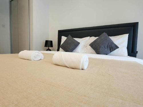 Prime 1BR in Sukhumvit 11  CentralStylishModern