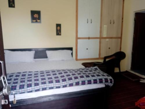 The Mountain Hills Home Stay Kasardevi