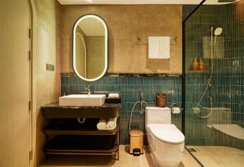 room detail thumbnail 2