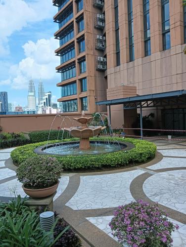 Royal Service Suite At Berjaya Times Square - image 14