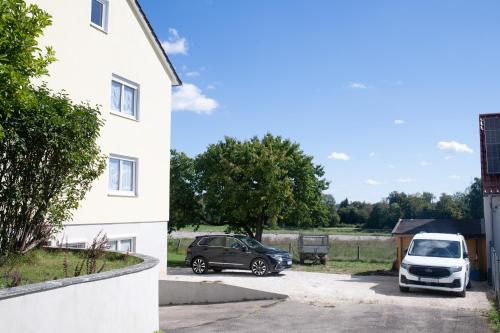 W&P Living Wohnung mit Balkon Parkplatz in Langweid am Lech