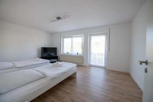 W&P Living Wohnung mit Balkon Parkplatz in Biberbach, Deutschland