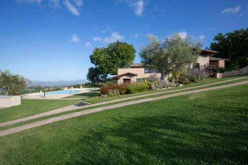 Apartment With Hot Tub Near Assisi