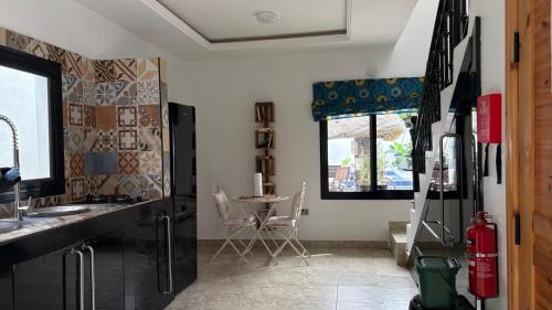 kuhinja, Cuckoo's Nest in Tanji