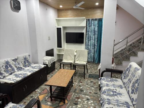 Shivalay - Home away from Home – khách sạn tại Jjanki Nagar