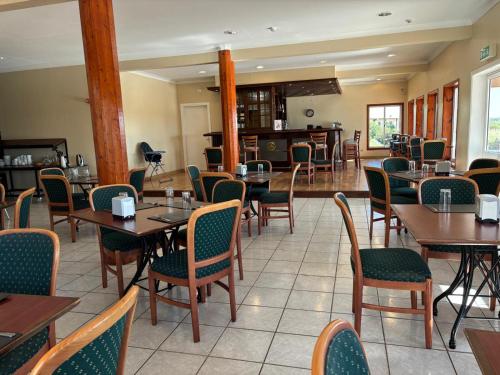 Restoran, Los Naranjos Termal in Salto