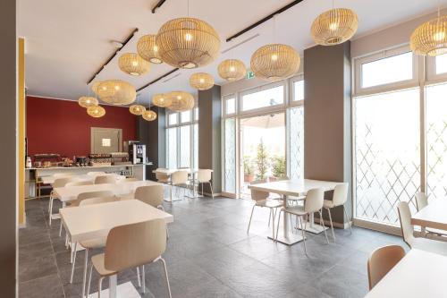 餐廳, 羅馬菲烏米奇諾機場展覽中心2號B&B酒店 (B&B Hotel Roma Fiumicino Aeroporto Fiera 2) in 菲烏米諾奇機場