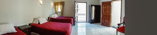 Triple Room image 6