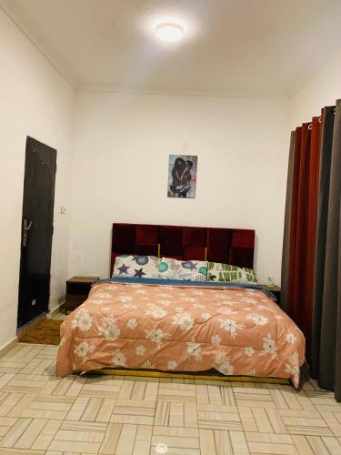 Exquisite 2 Bedroom Apartment with Swimming Pool At TseaddoAccra - image 5