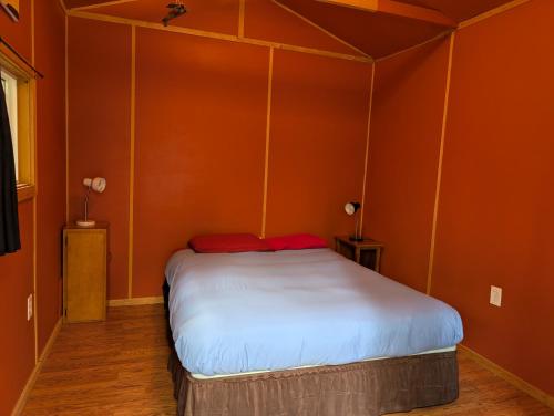 Sven's Basecamp Hostel – Fairbanks, AK