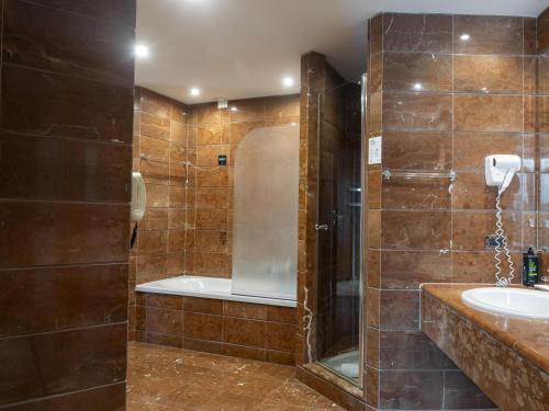 Crystal Hotel - image 10
