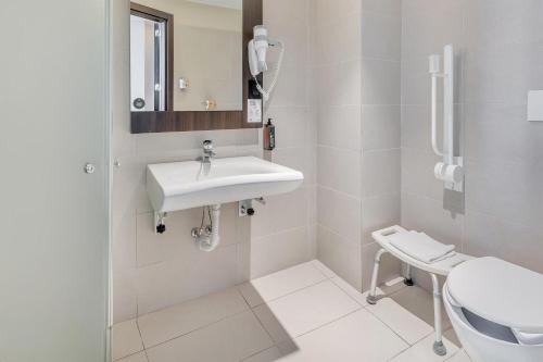 B&B Hotel Milano San Siro - image 5