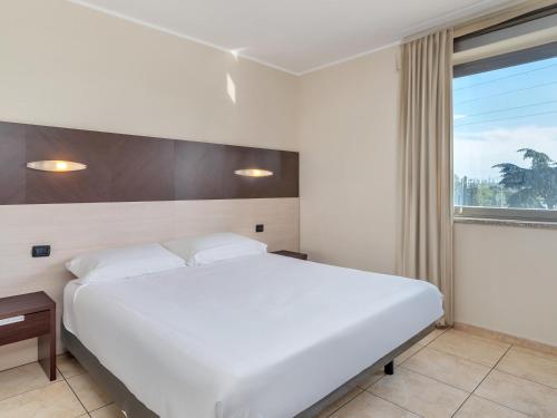 Record Hotel - main image