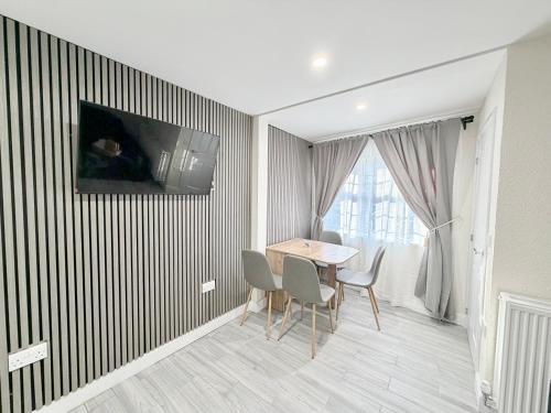 Alisha Town House in Rugeley