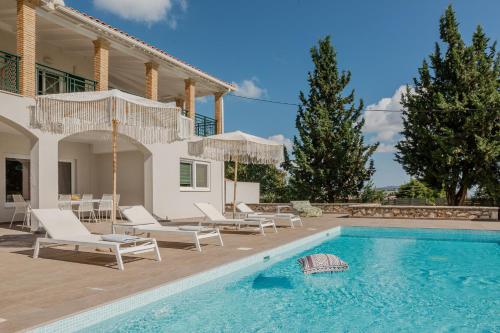 Rivazzurra Beachfront Luxury Villa - Zakynthos