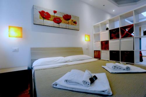 Kings Of Rome Apartments - image 8