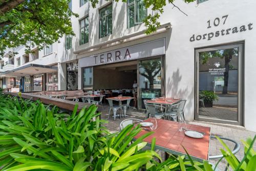 . 107 Dorpstraat Boutique Hotel