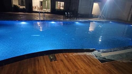 Corbett Crown Resort