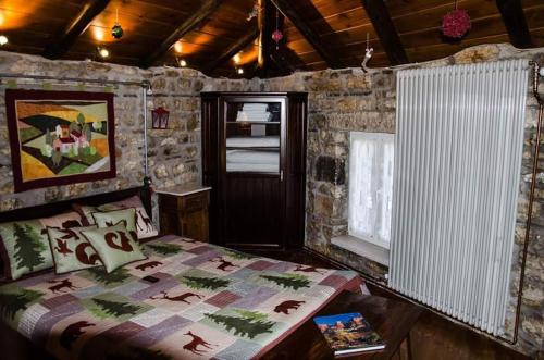 Herb Stone Lodges gîte à louer Asprángeloi