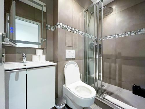 UrbanFlat 206 - Beautiful Studio in the center of Paris - image 4