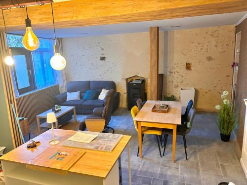 Maison indépendante rénovée, Séjour détente assuré (Maison independante renovee, Sejour detente assure) in Domfront-en-Champagne