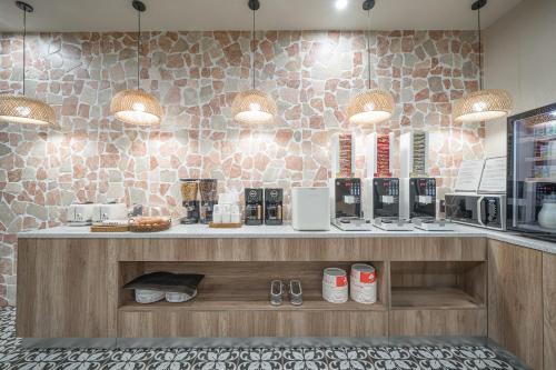 餐飲選擇, 巨人酒店 (Giant Hotel) in 大邱