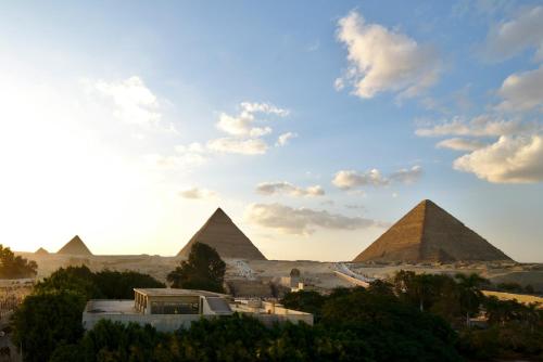 Anyma Pyramids View Inn - image 4