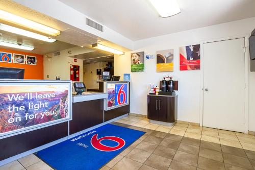 Motel 6 Mesa North