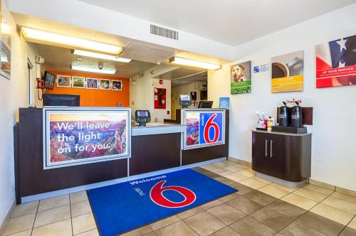 Motel 6 Mesa North