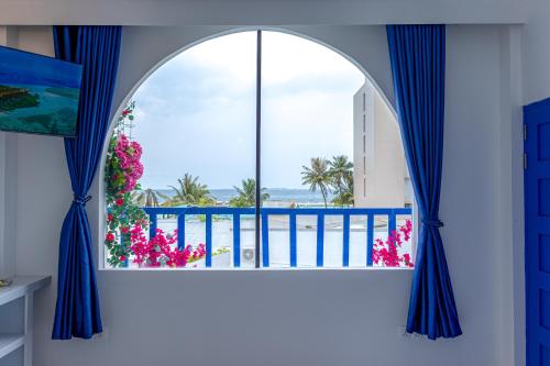 Santorini Maafushi Maldives 4