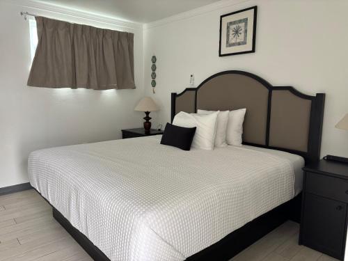 Holiday Isles Resort - main image