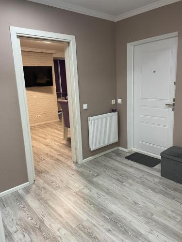 Spacious apartment with a beautiful view in Căuşeni