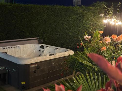 Джакузі, Allt Mor Retreat with Hot Tub in Kinloch Rannoch