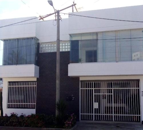 A szálláshely kívülről, Hospedaje en Pimentel, playa in Pimentel
