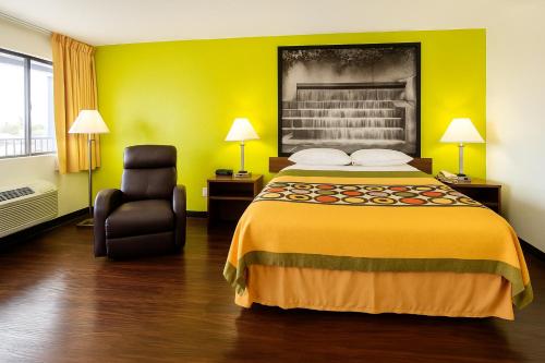 Super 8 by Wyndham Giddings in Giddings (TX)