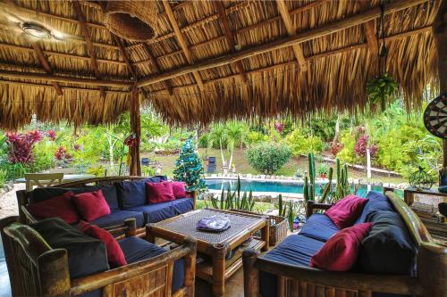Udsigt, Flor y Bambu in Playa Grande