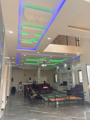 Villa BHT Lac Rose in Niaga