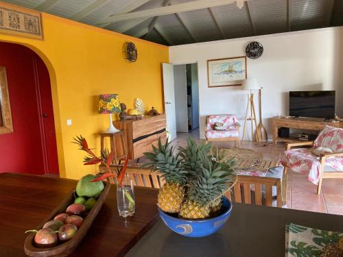 Fare Panaipo in Raiatea