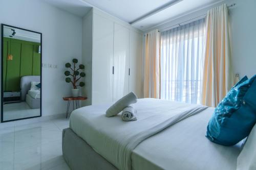 Elysium Grand Signature Serviced Apartments Facing Centaurus Mall Islamabad - image 7