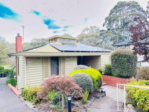Exterior view, Stylish 2BR Family-Friendly Retreat 4Guests Doncaster Westfield in Doncaster