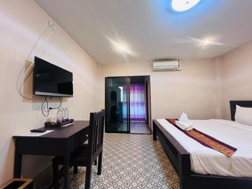 room detail thumbnail 0