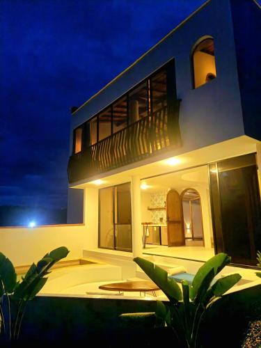Majestic View House