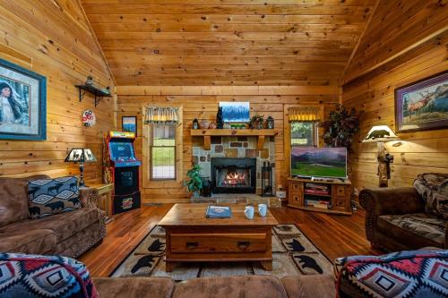 Free Dollywood Tickets, 2BR Cabin, Hot Tub, Arcade, Dog Friendly, Great Location in 마운트 자이언