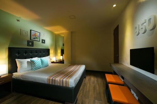 950 Condotel, Ángeles (foto 3)