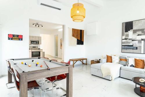 3 Bed 2 Bath A8 Family House w Private Pool Dorado del Mar – khách sạn tại Dorado