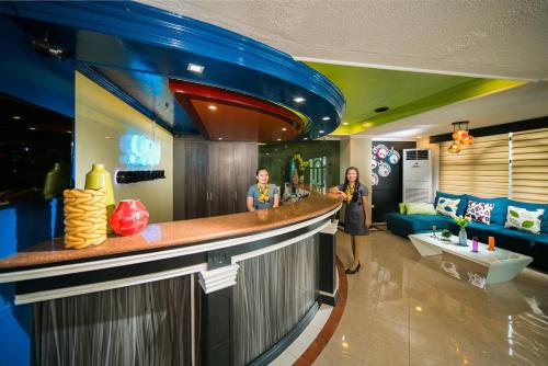 950 Condotel, Angeles