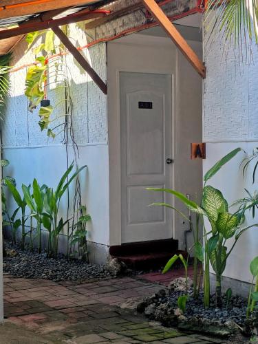 AA Jungle Guesthouse in Siquijor Island