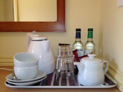 The Olde Windmill Inn - image 6
