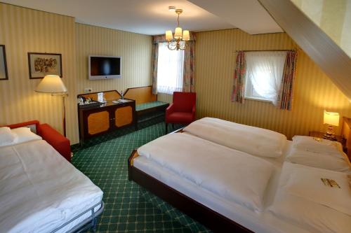 1 queen bed