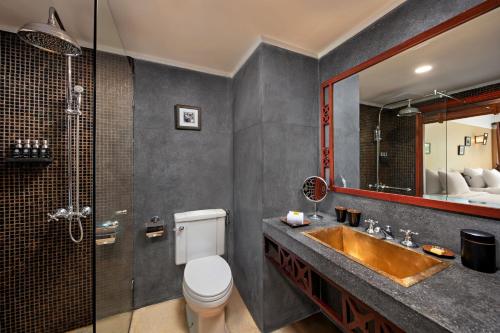 room detail thumbnail 2